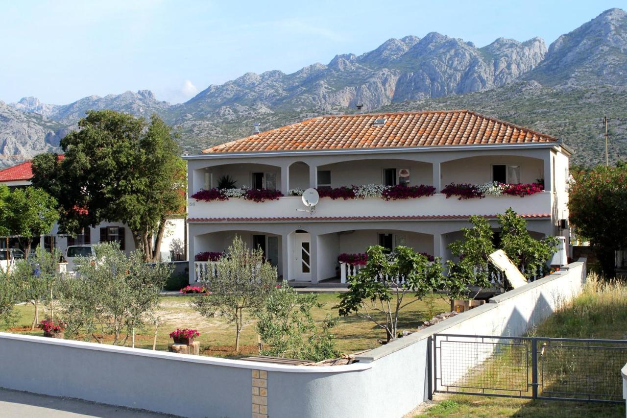 Apartments With A Parking Space Seline, Paklenica - 6603 Starigrad Paklenica Bagian luar foto