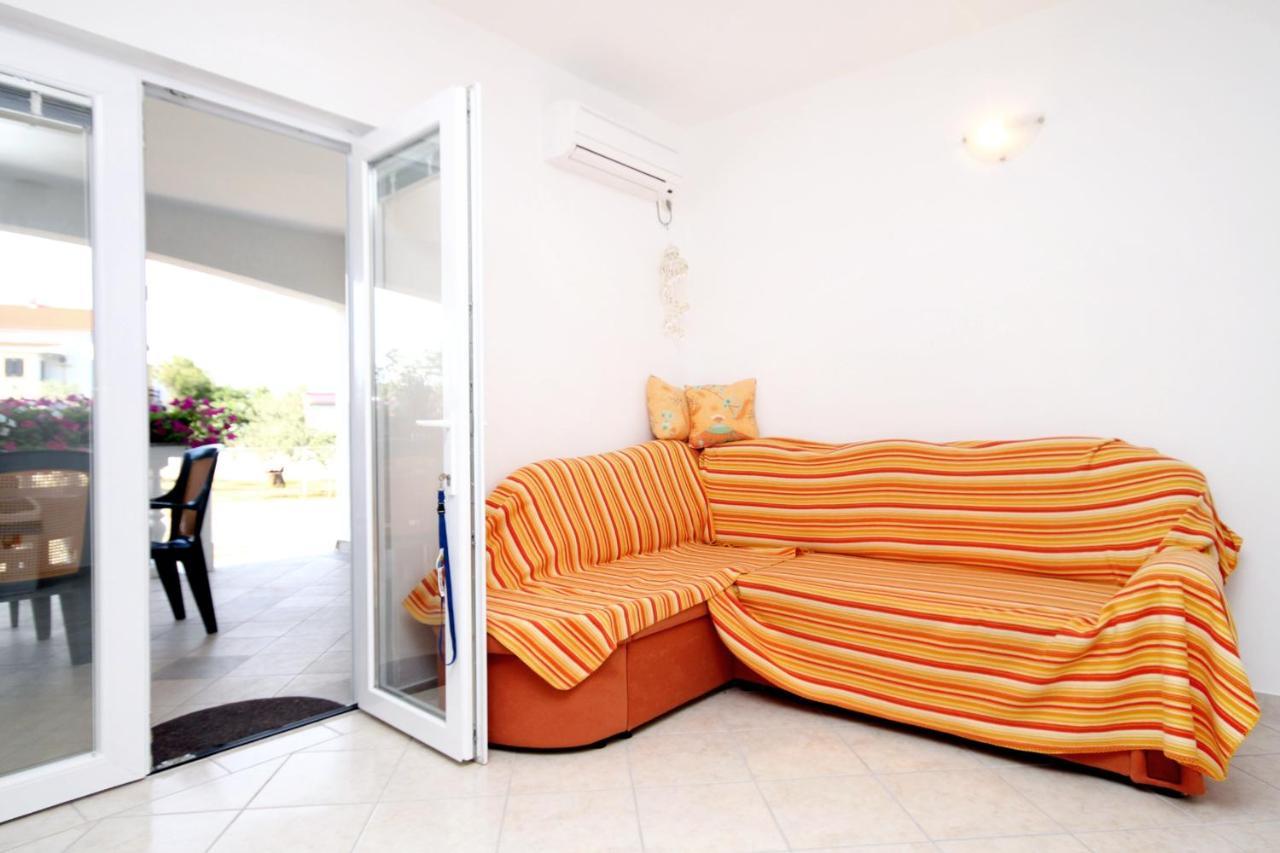 Apartments With A Parking Space Seline, Paklenica - 6603 Starigrad Paklenica Bagian luar foto