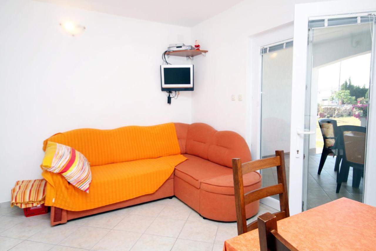 Apartments With A Parking Space Seline, Paklenica - 6603 Starigrad Paklenica Bagian luar foto